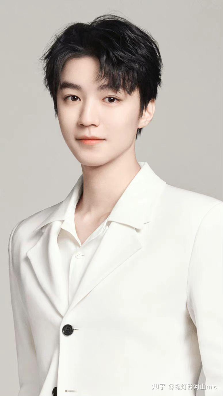 王俊凯的颜值在内娱男明星里是顶级神颜吗? - 知乎