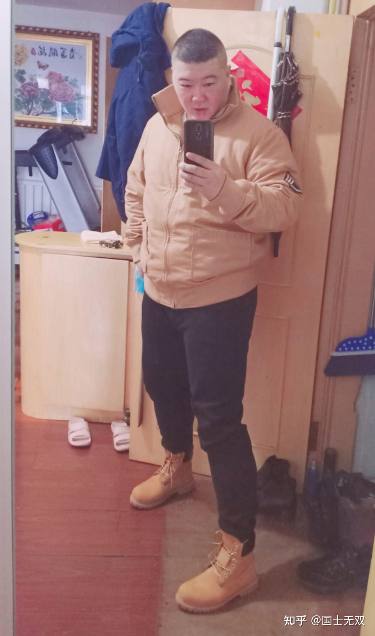 较壮的男生怎么穿搭我体型比较匀称但是身体整体看上去偏壮不知道怎么