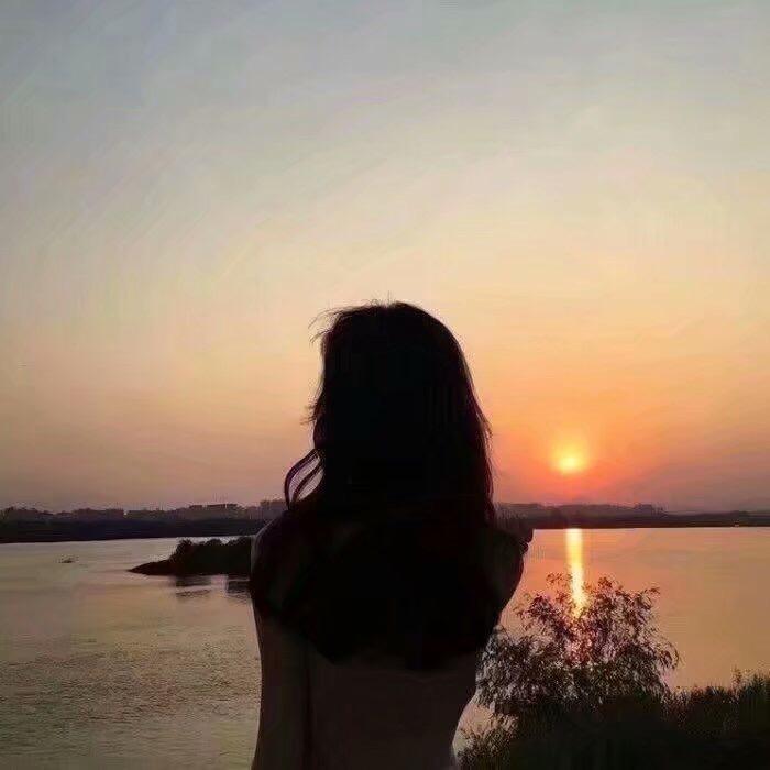 qq头像:背影 传说 仙人 星空 帅符合江湖传说这个qq名的头像? - 知乎