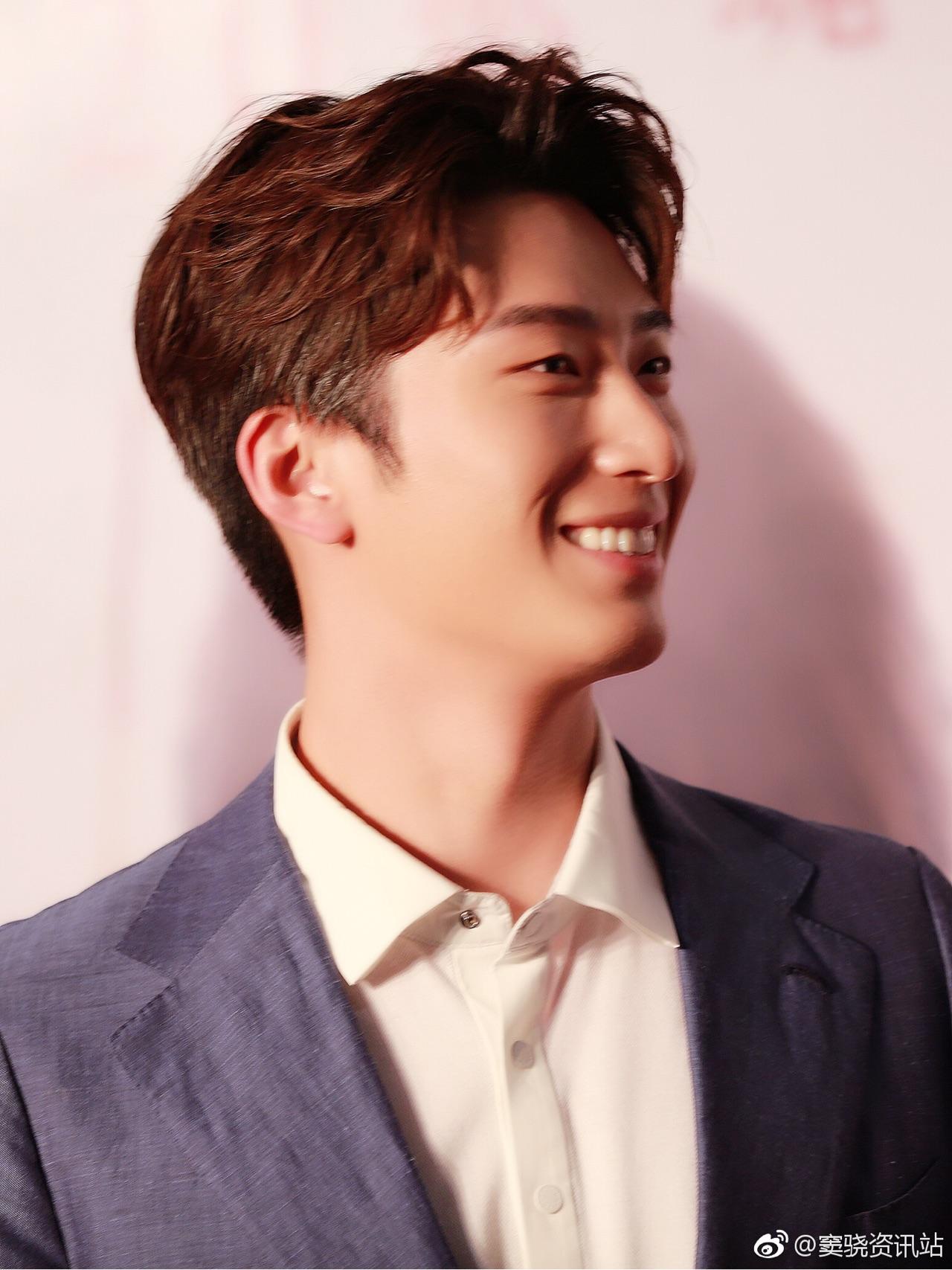 窦骁的美图或搞怪图有哪些?-窦骁帅照