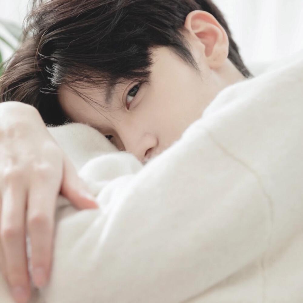 有没有意境文艺简约男生用的头像? - 知乎