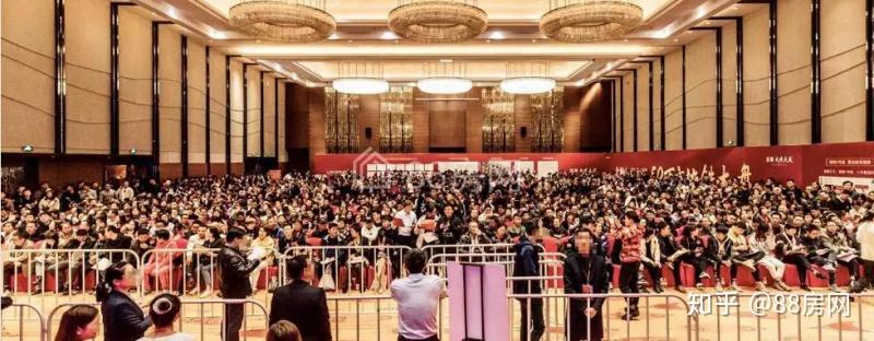 又沸腾?苏州楼市三大盘齐开盘3000多组客户抢房,场面相当火爆 - 知乎