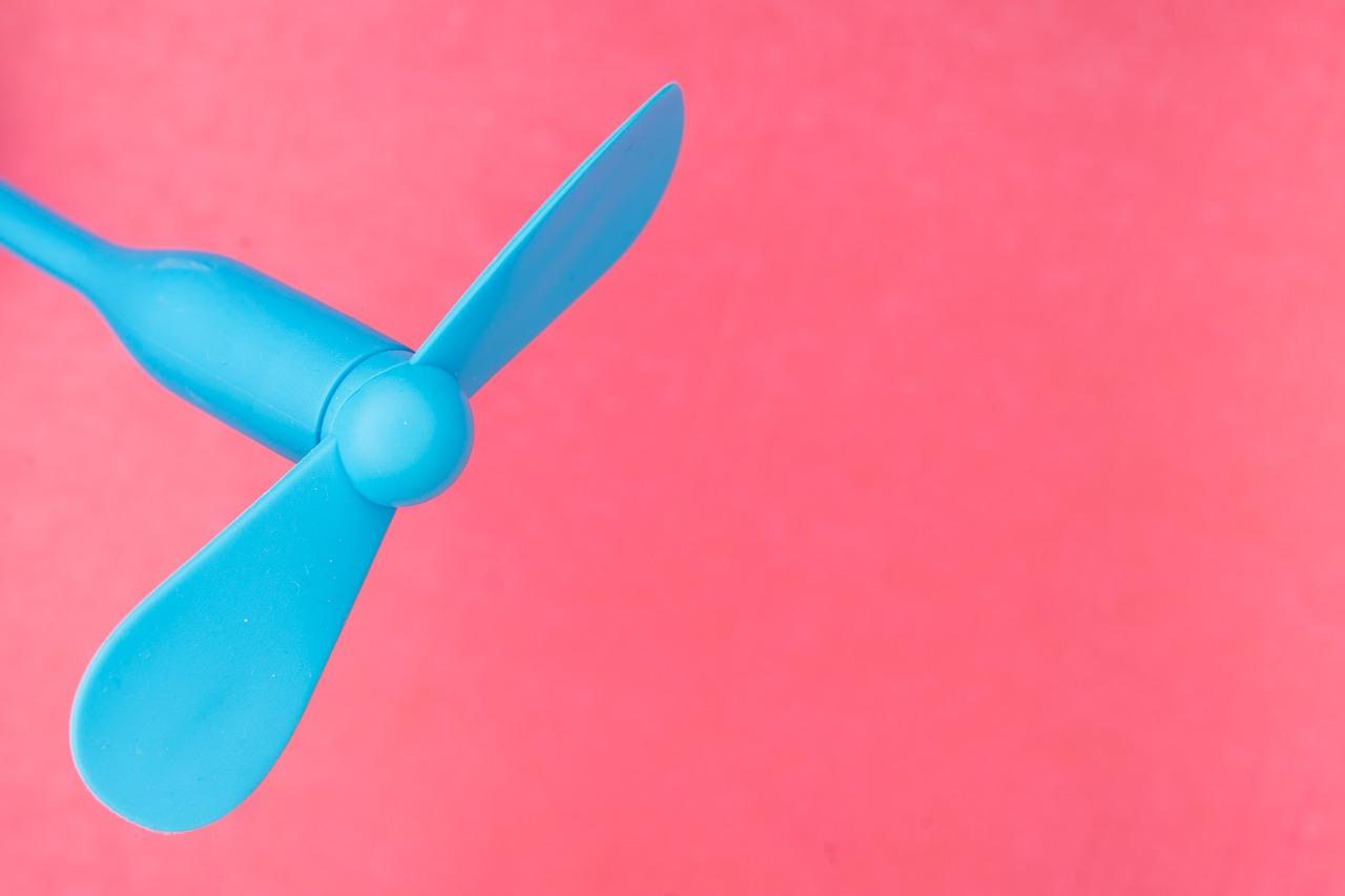 2. 风扇固定步骤