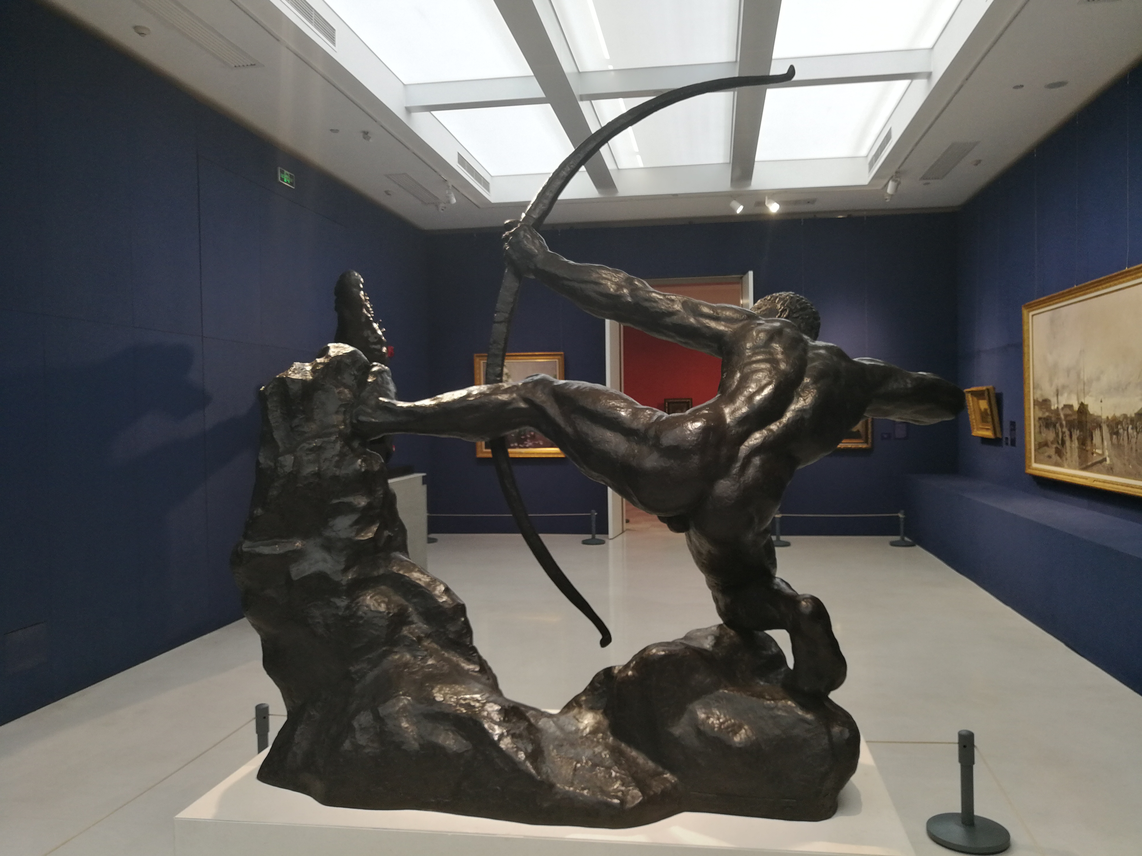 业内人士表示清华「 后羿射日 」雕塑没有任何问题,你对此雕塑设计有