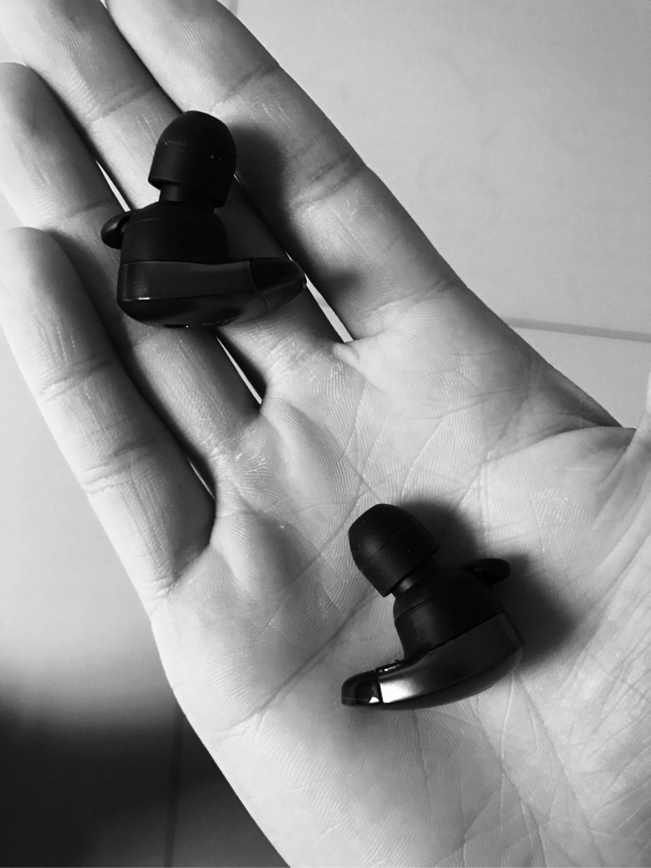 如何评价 sony wf-1000x 无线降噪蓝牙耳机?