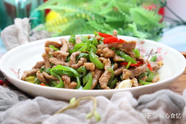 买猪腿肉,分清“前腿”和“后腿”,价格相差不大,吃着差别不小 - 知乎