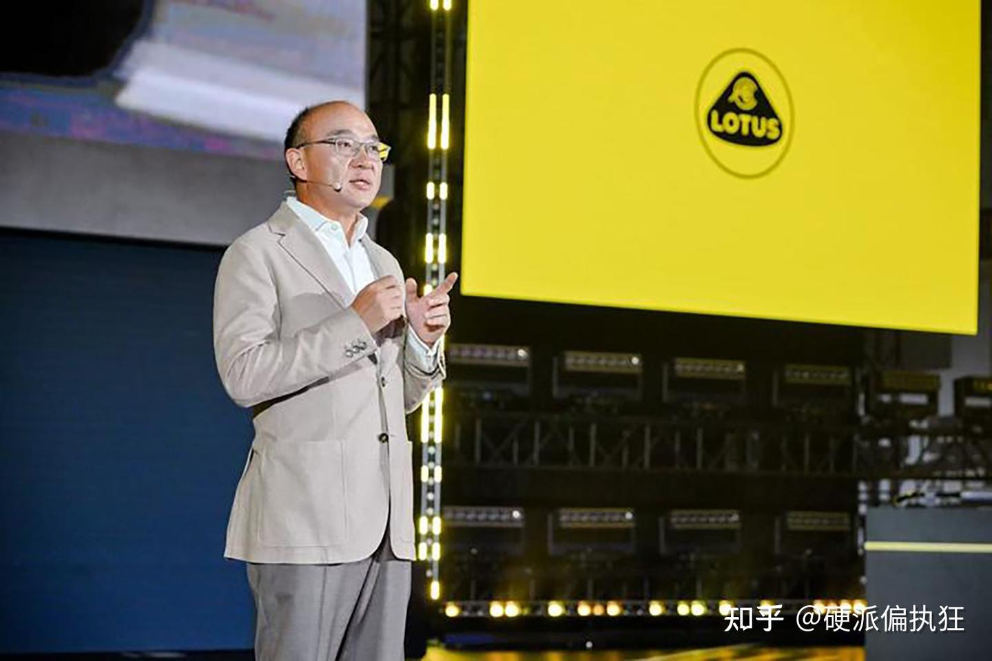莲花汽车「不受控制的马力不值一提」:电动化时代的性能反思