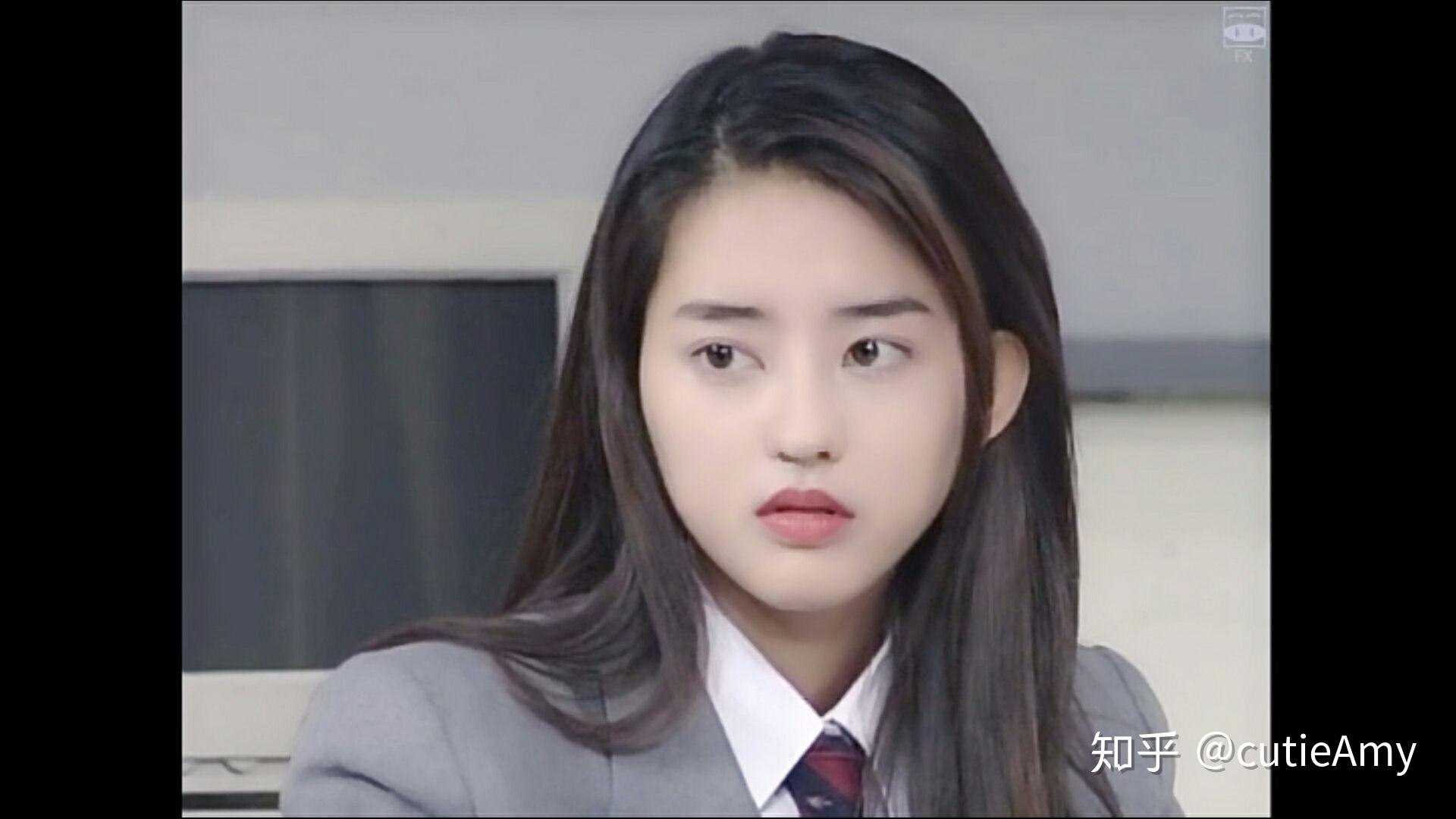 如何评价小泽真珠的长相