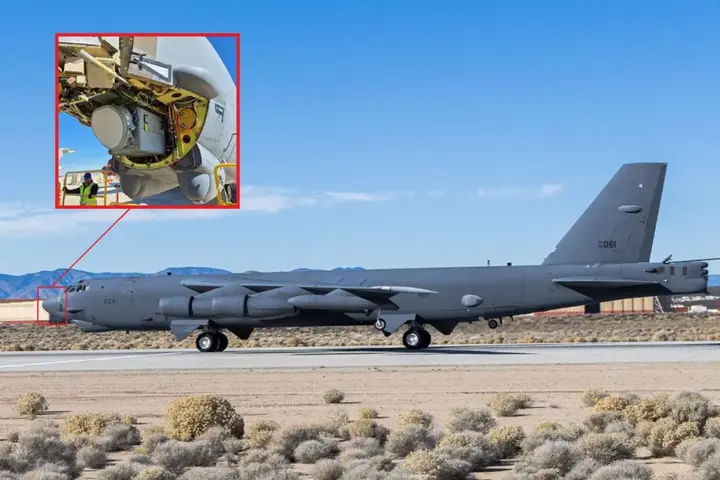 B-52升级路漫漫：首架换装新雷达的B-52H开始测试 - 知乎