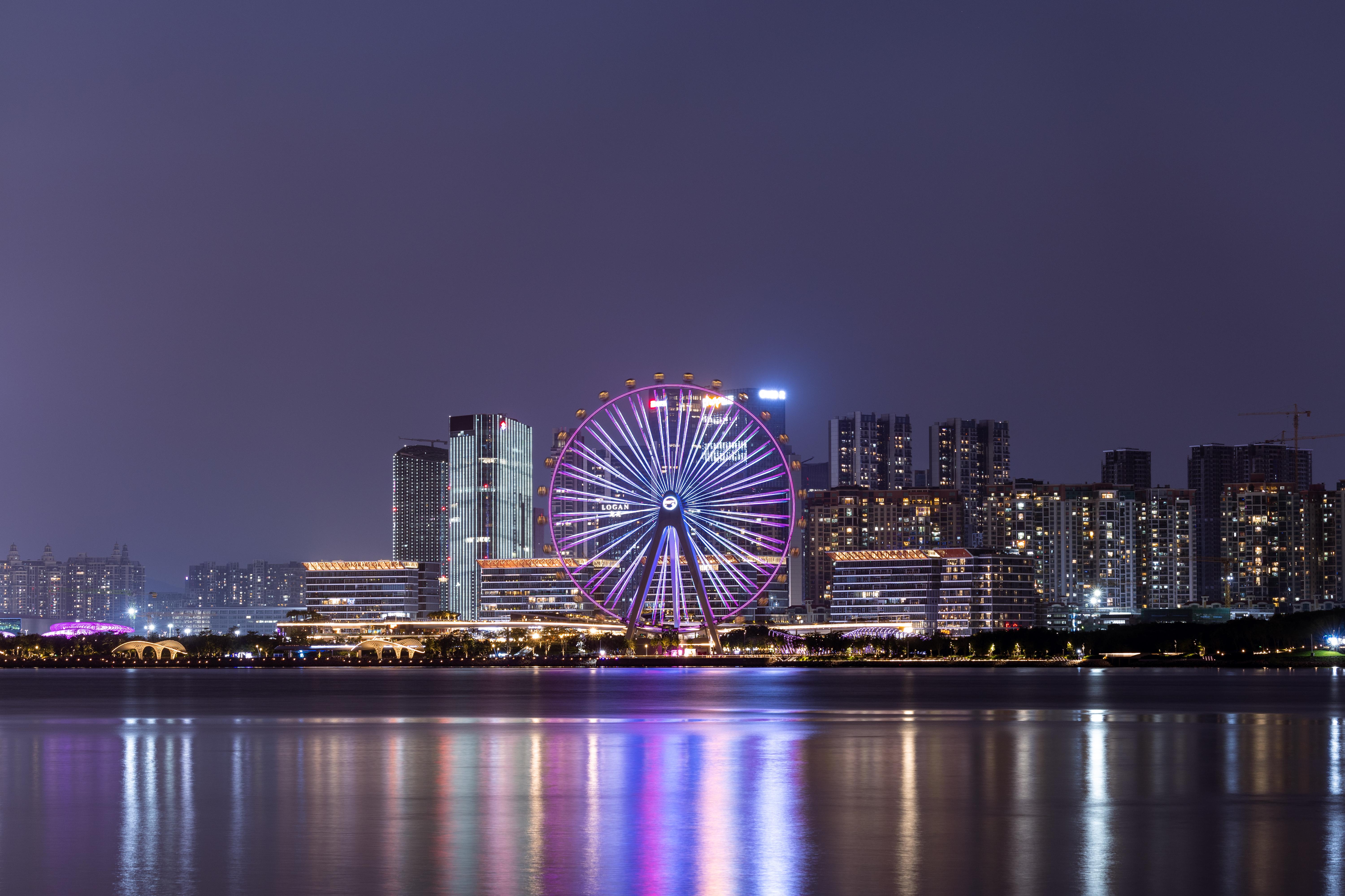 有哪些漂亮的城市夜景图?