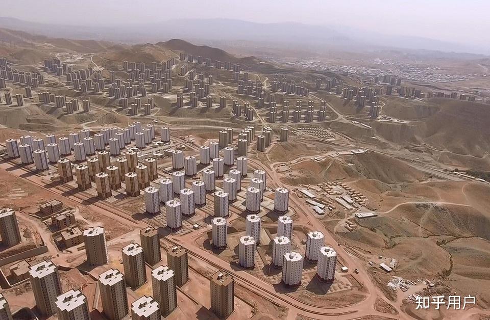 海外有哪些让你感到震撼的城市建筑？ - 知乎