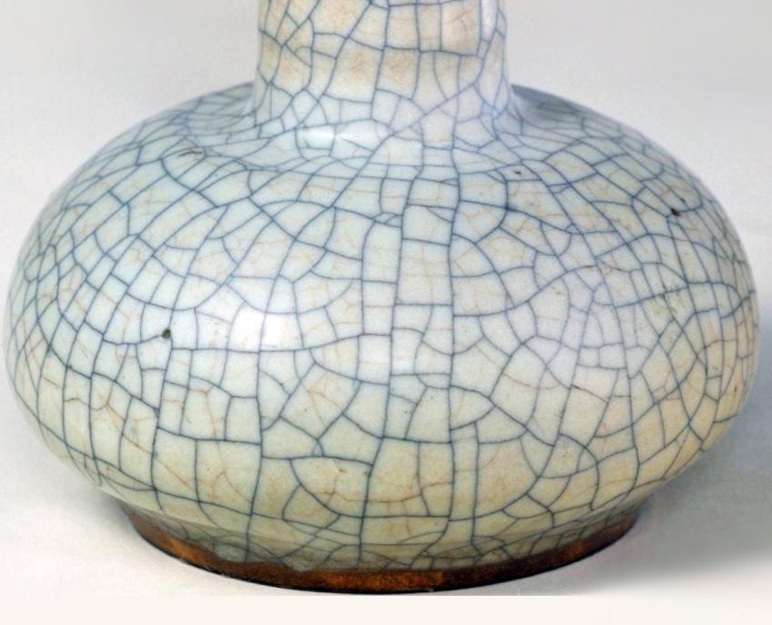 中国　哥窯　青磁　金絲鉄線　氷裂文瓶　M　R6259 中国 哥窯 青磁 金絲鉄線 氷裂文瓶 M R6259