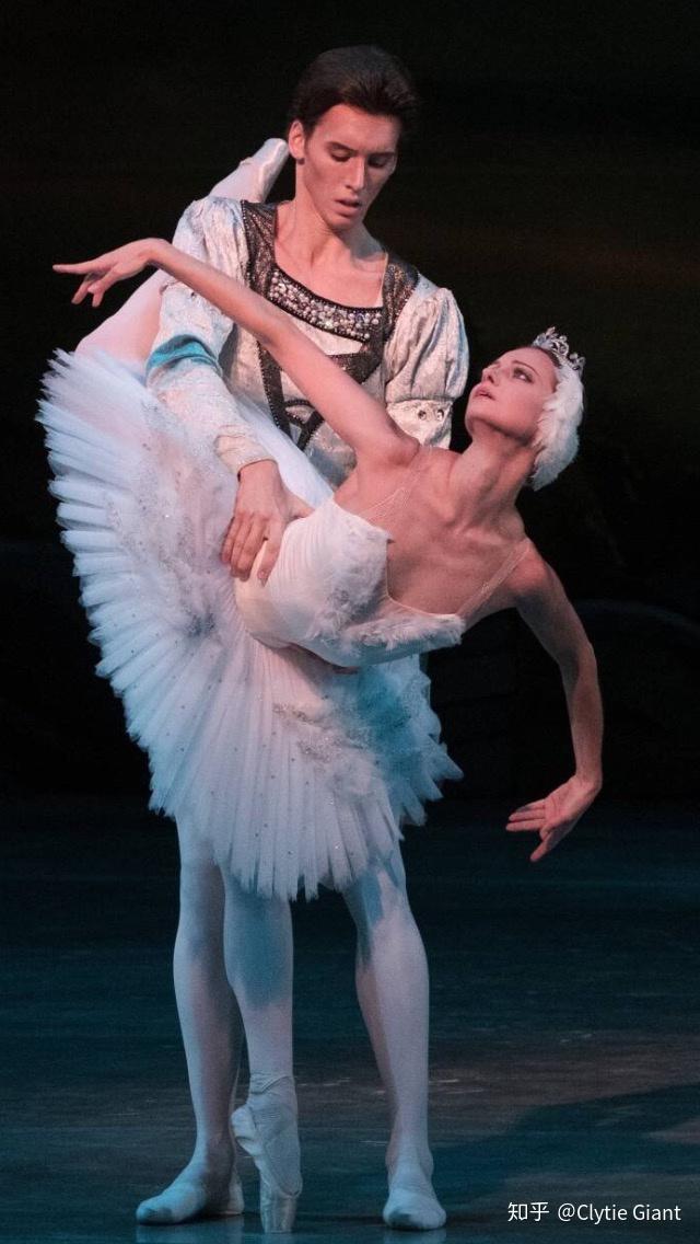 如何评价芭蕾舞者ninakaptsova