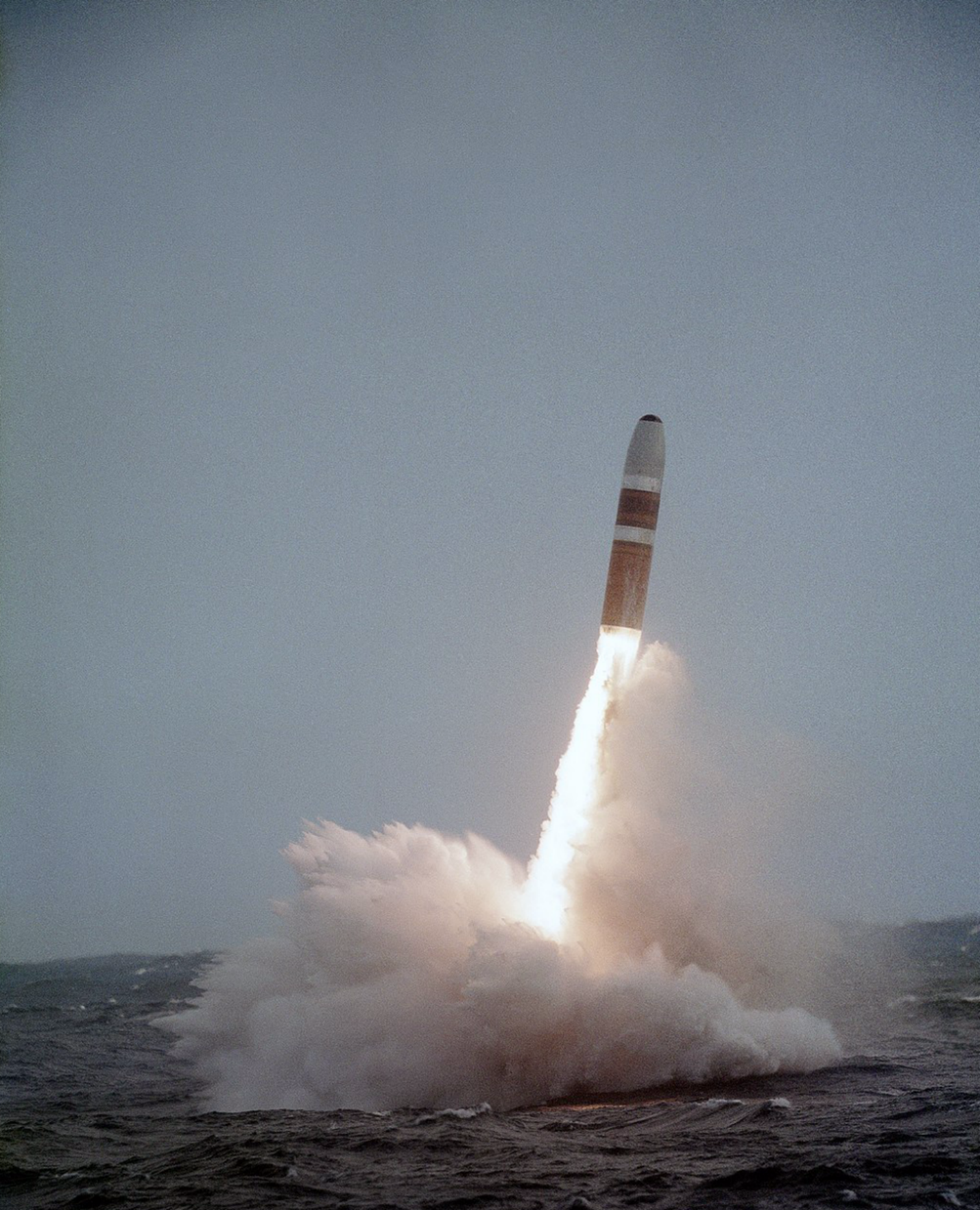 美国三叉戟-ii 洲际弹道导弹