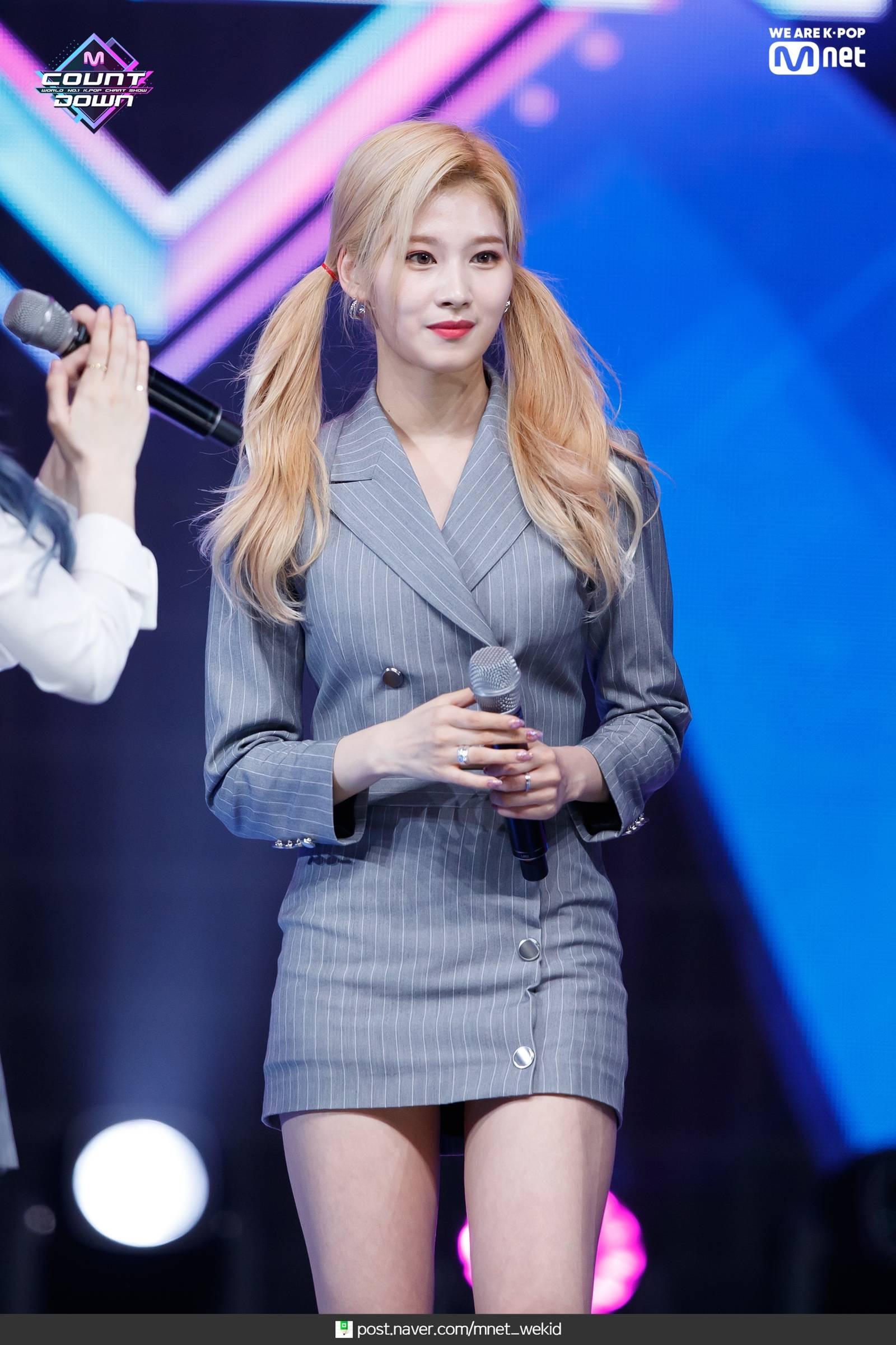 twice的凑崎纱夏sana有什么神图