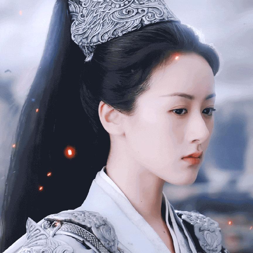 如何评价袁冰妍在琉璃饰演的女帝