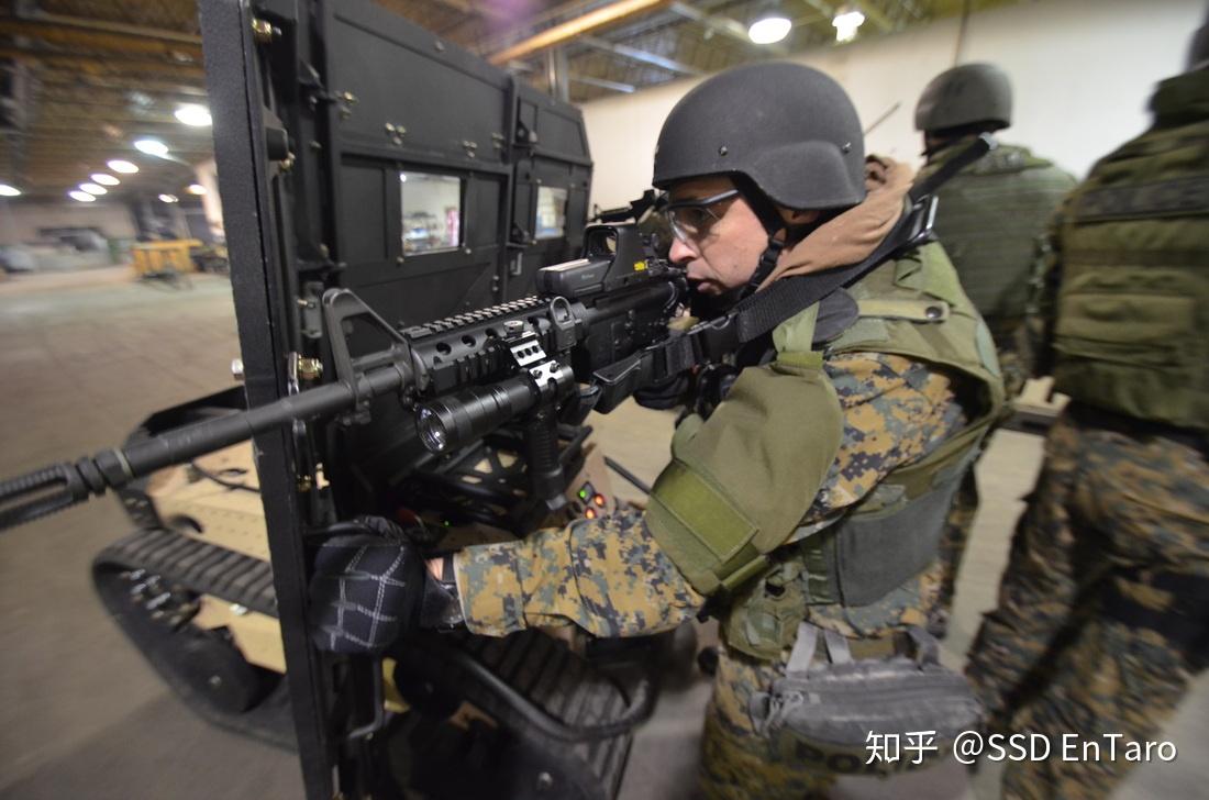 现代的防爆盾在放在冷兵器时代算神器吗