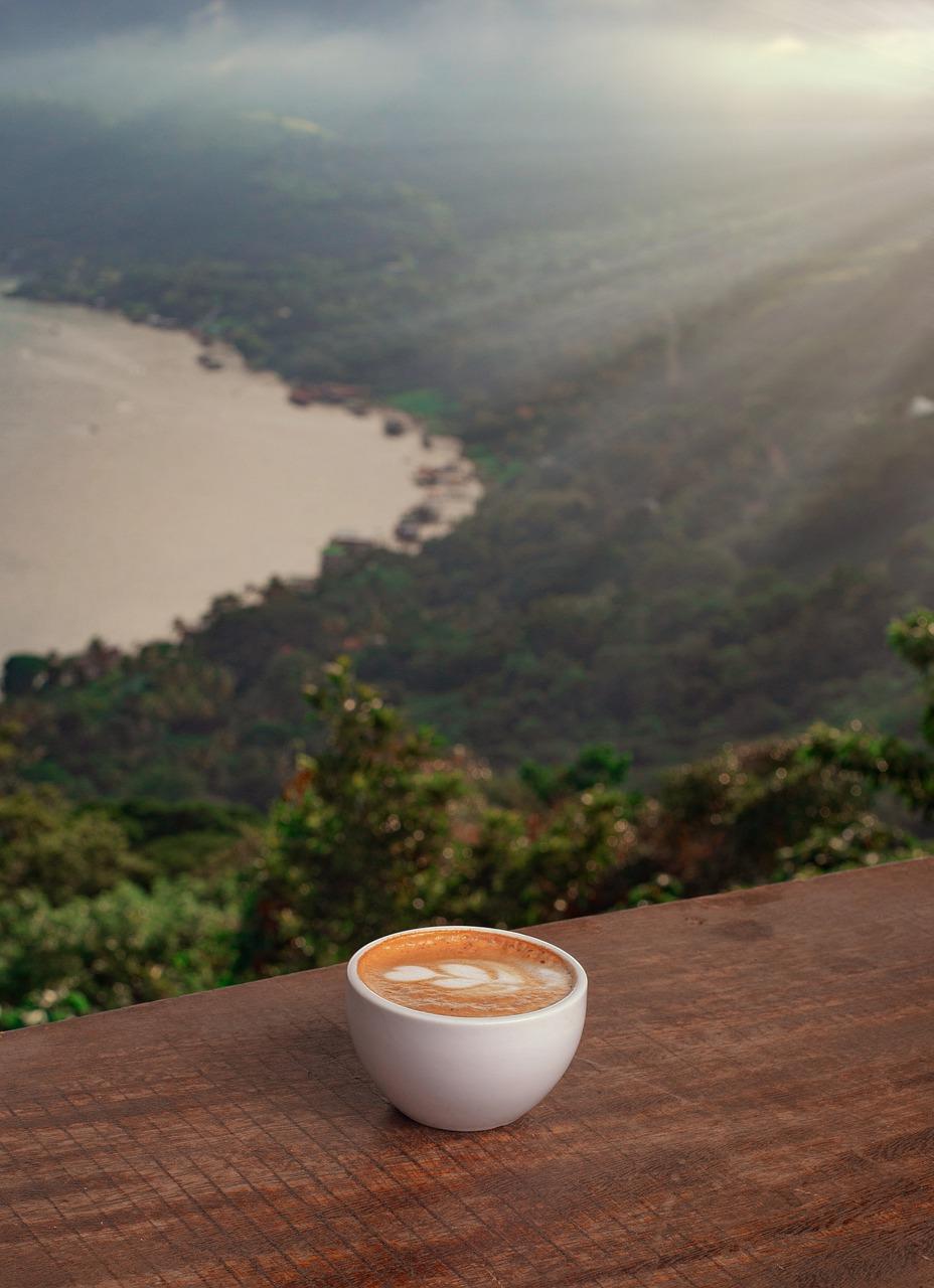 喝水到底用什么杯子
