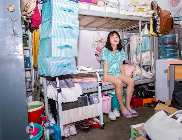 我花三年时间,拍下女生宿舍最真实的模样 - 知乎