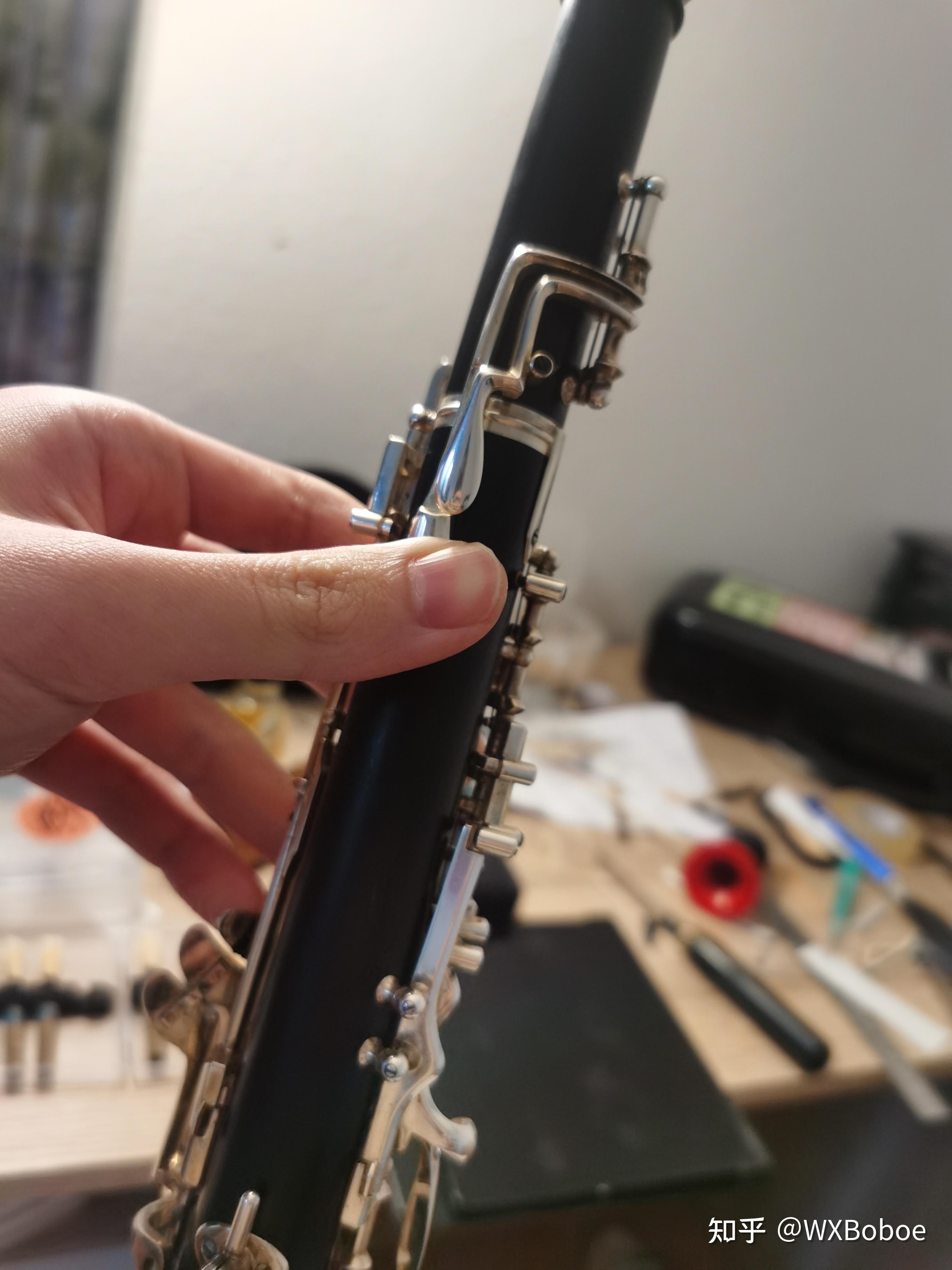 双簧管的两个高音键在哪里?