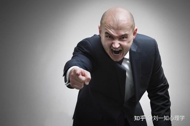 识破“狡猾”的人,如何避免交往陷阱?