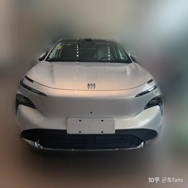别克至境E7新车情报:六成客户选顶配,夫妻躺在大床上不舍得起来