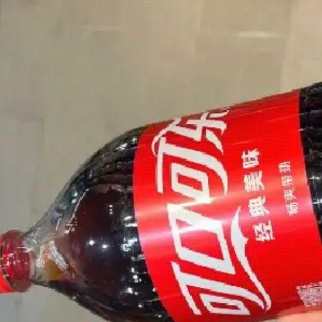 传言「长期喝碳酸饮料会导致骨质疏松」，饮料中的磷酸真的会影响钙的吸收吗？