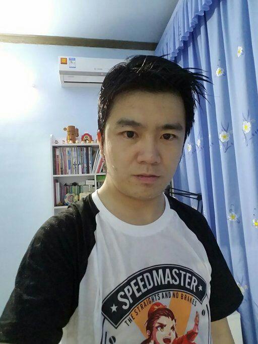 怎么评价虎牙主播裴小峰