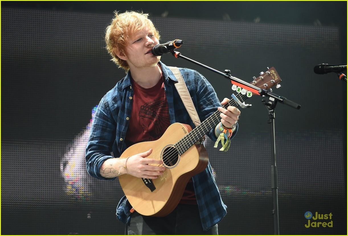 edsheeran在中用的马丁吉他型号