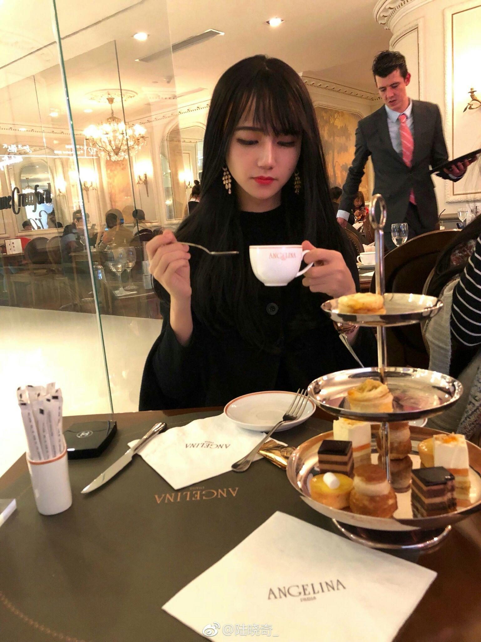 女装大佬和短发中性女生越来越多,是社会发展的潮流还是病态?