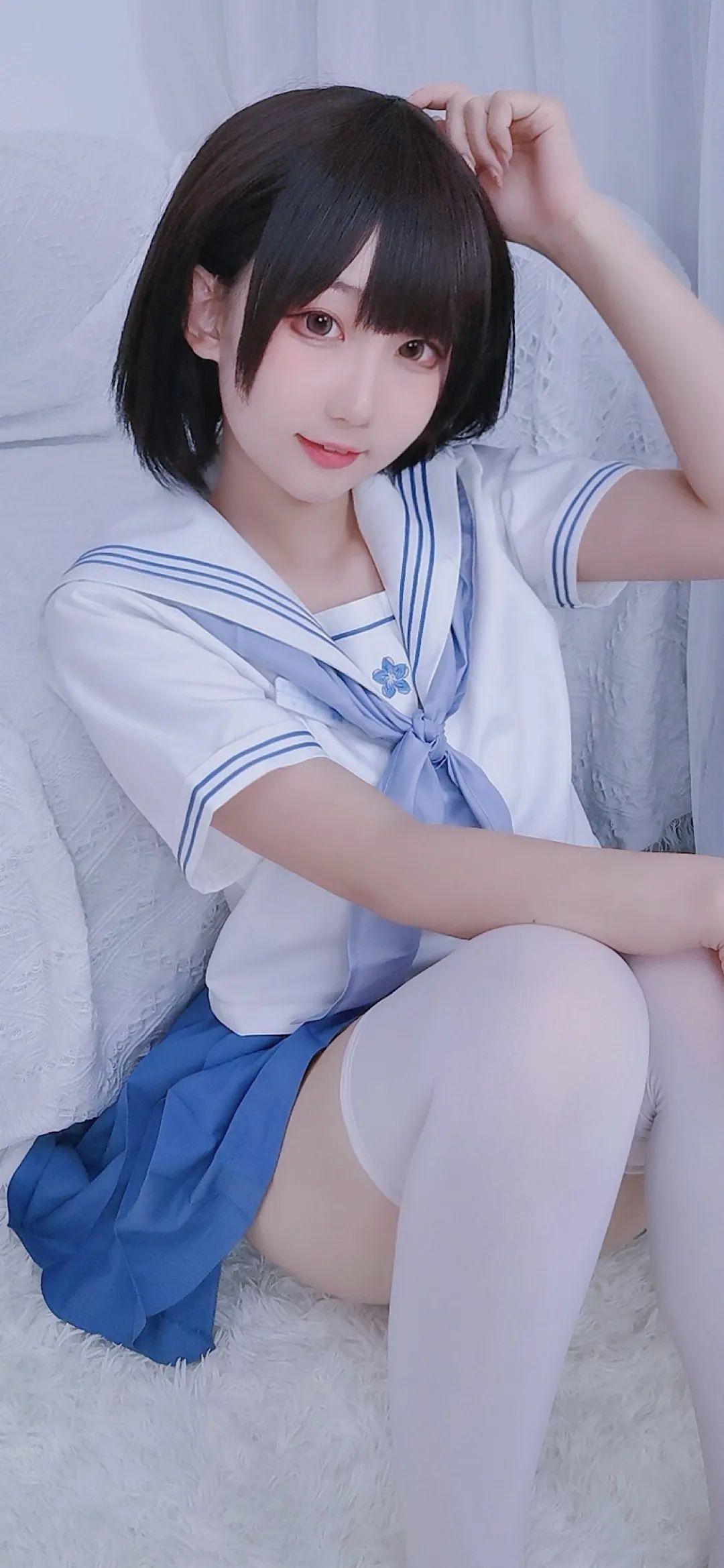 有没有那种禁欲系的污污的壁纸呀?
