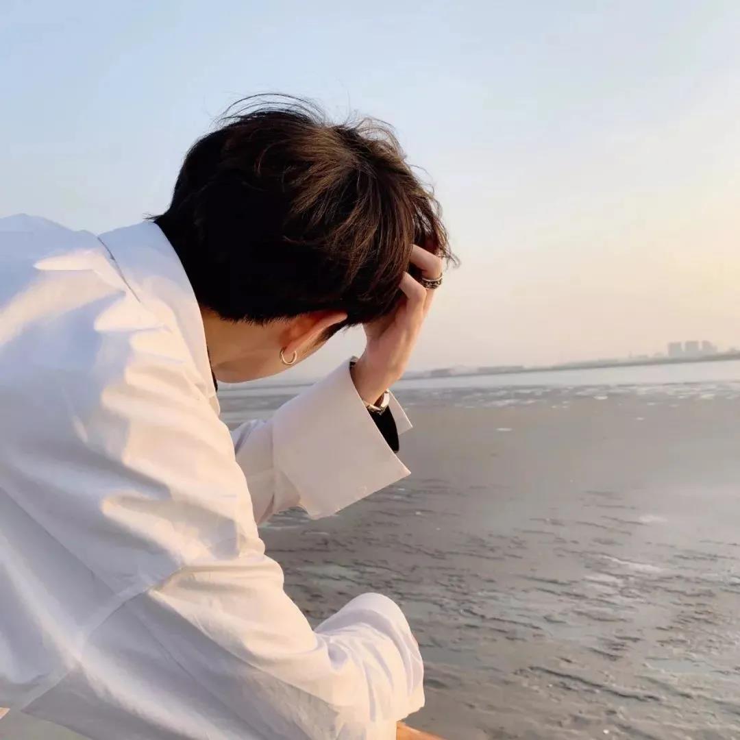 有没有清新脱俗的男头像? - 知乎