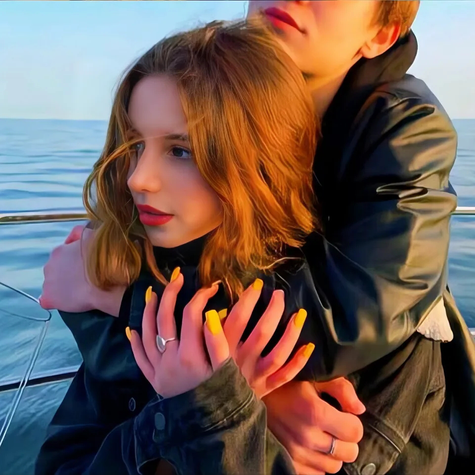 情侣头像|小众高级真人情侣头像