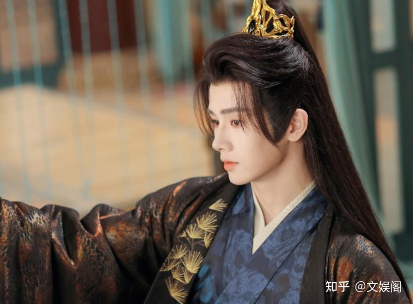 如何评价李菲、明加加主演的言情微短剧《授她以柄》？ - 知乎