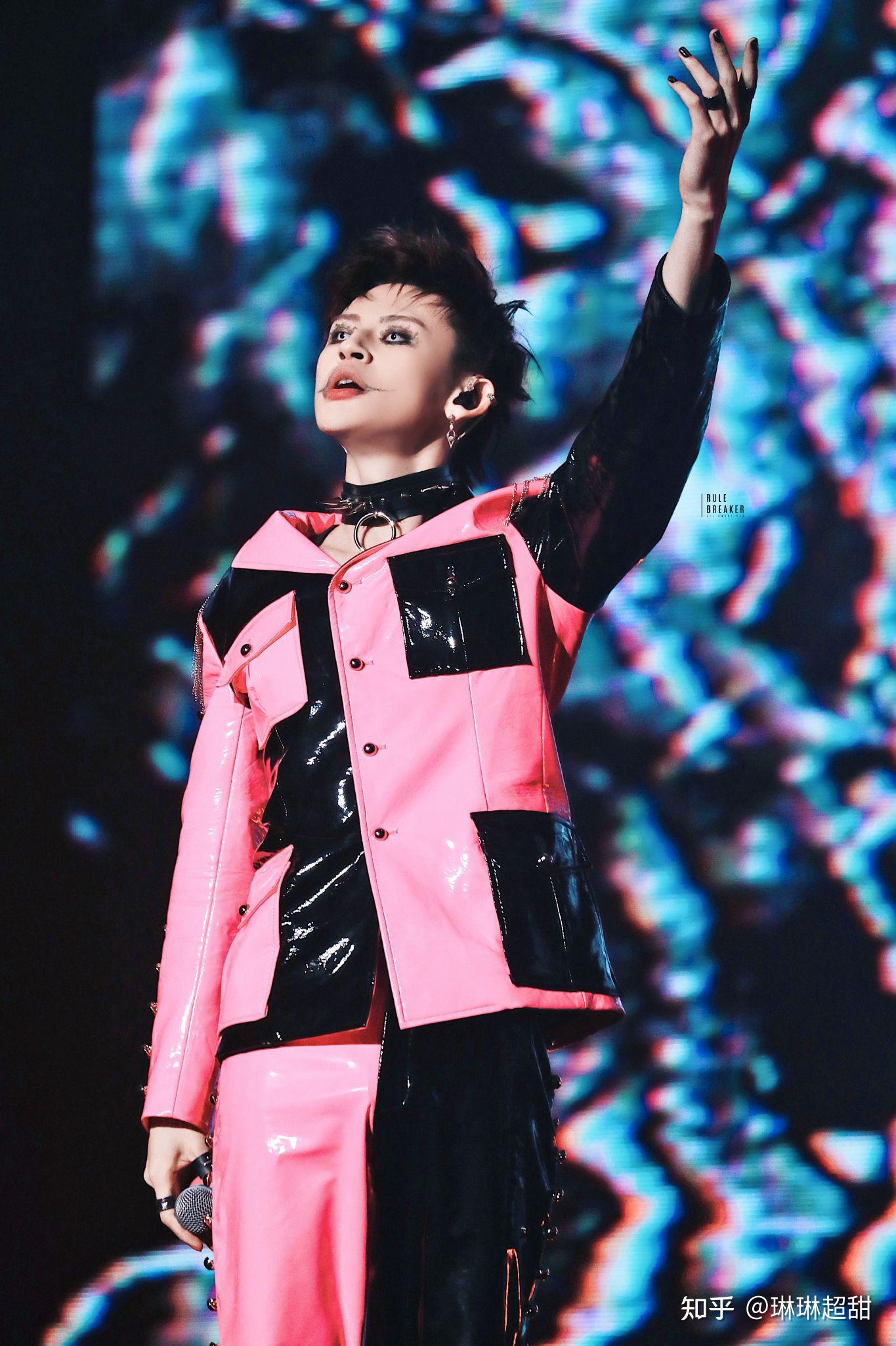 如何看待小鬼王琳凯在郑州造氧音乐节的表现