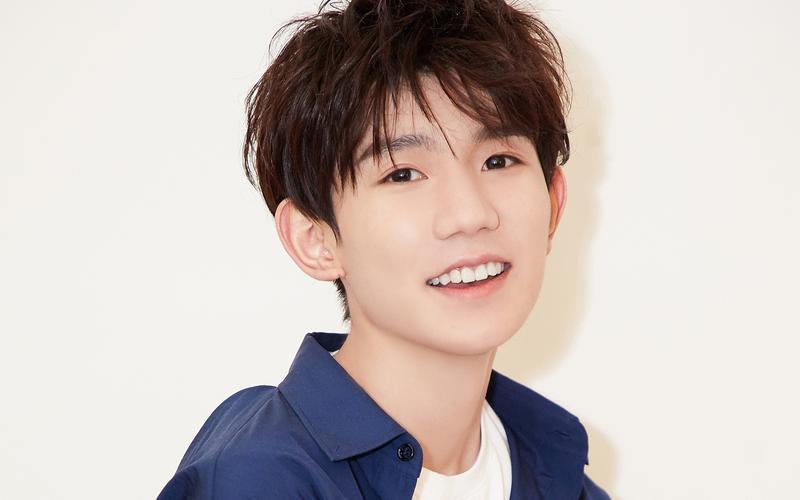 有哪些王源笑的很开心的图片? - 知乎