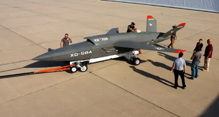 kratos演示"女武神"无人机滑车发射系统