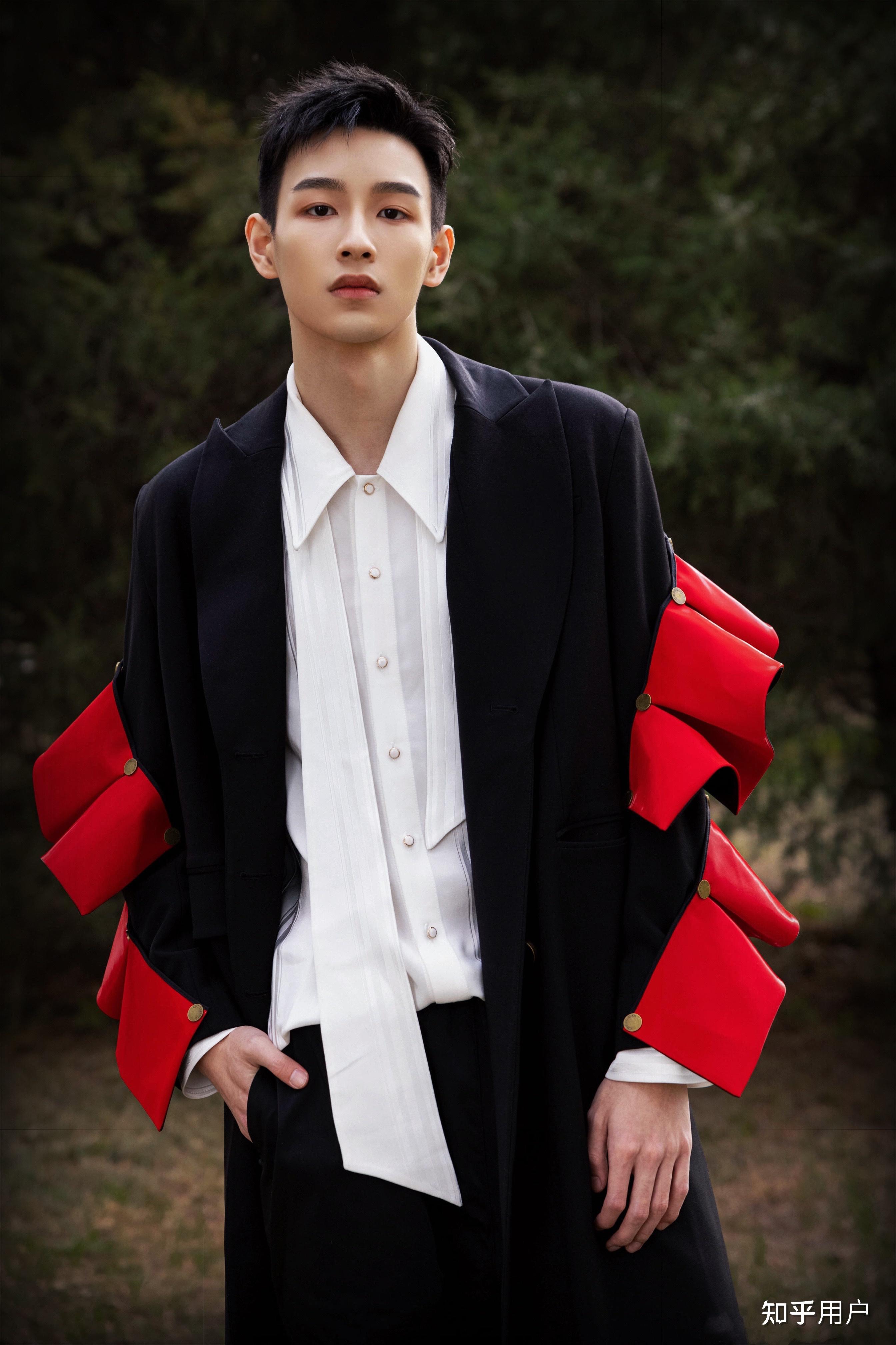 听说看帅哥可以长寿,有没有帅哥图片可以借我呀? - 知乎