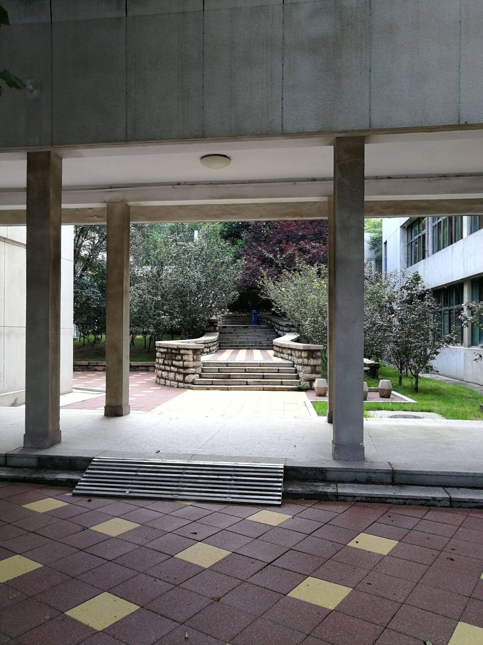 萌新想知道山东财经大学舜耕校区什么样的