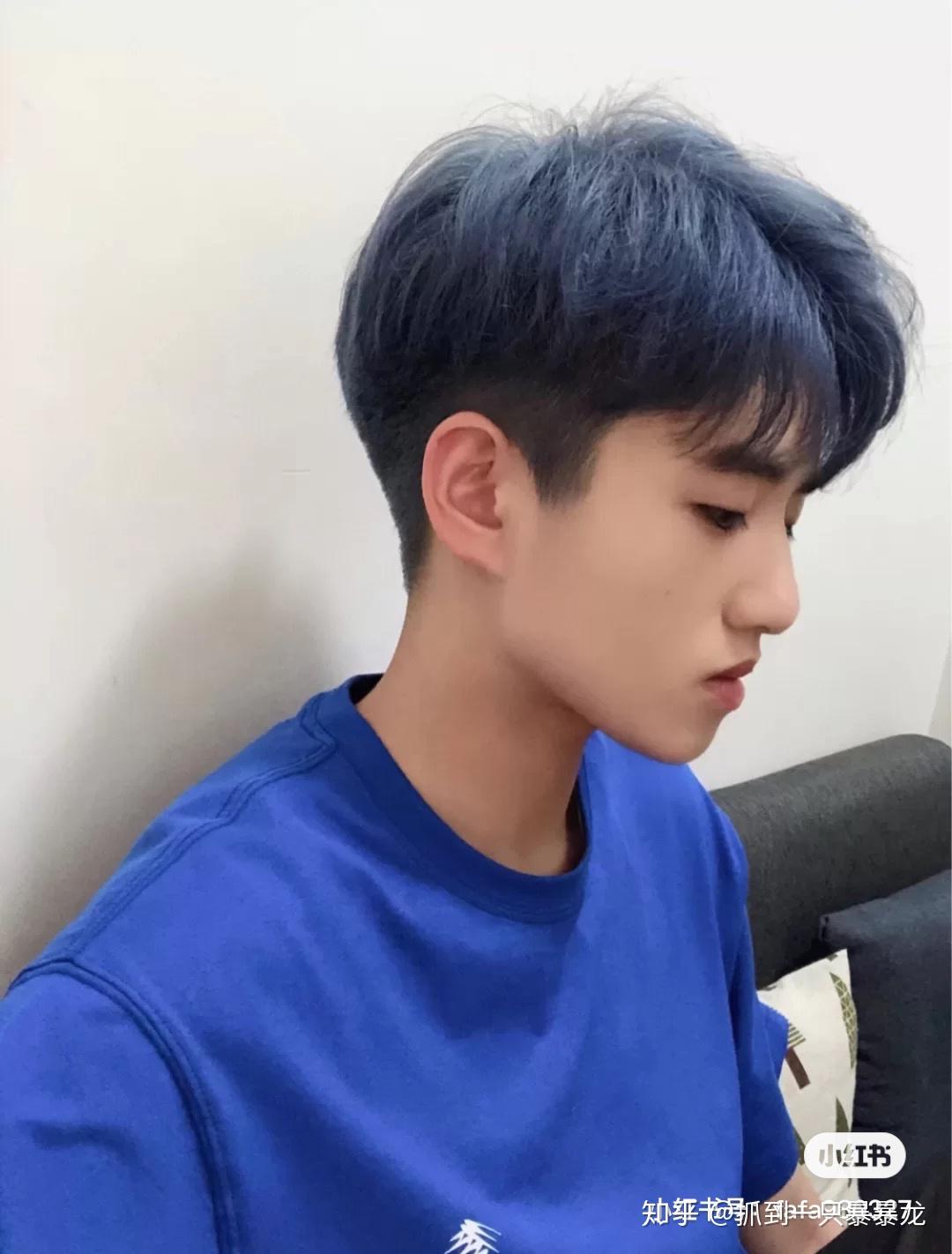 男生自己买染发膏染头染什么颜色好