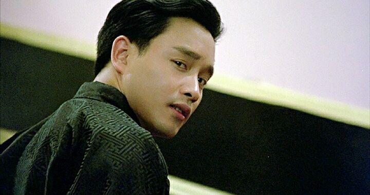 如何评价胭脂扣中张国荣饰演的十二少
