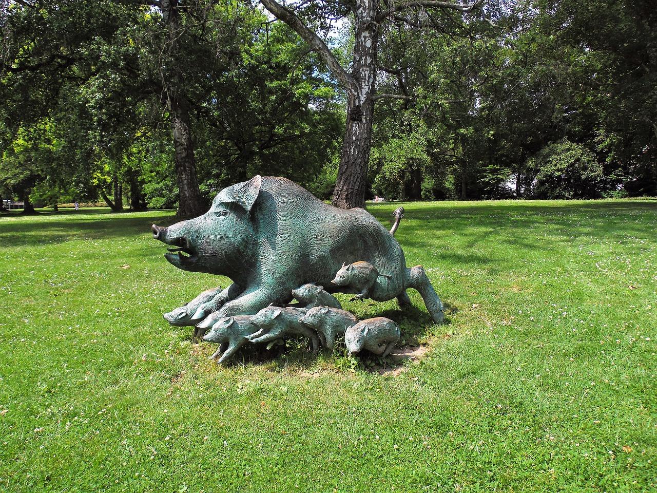 2. 雕塑定制报价