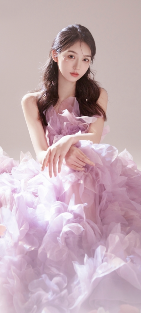 有什么百看不厌的全面屏美女壁纸?