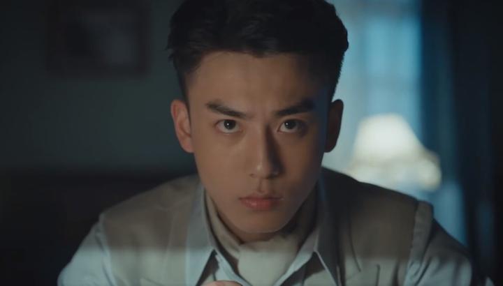 《梅花红桃》大结局:高放真实身份令人意外,最终护左双桃而亡!