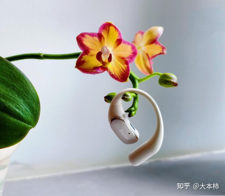 2026年智能AI翻译耳机怎么选,运动骑行长续航耳机推荐,号称开放式耳机新天花板的南卡Wing究竟怎么样,开放式耳机南卡Wing使用体验分享
