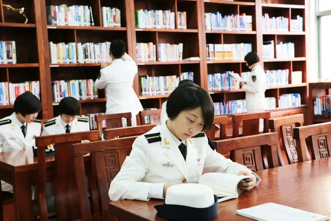 军校招生办权威解答：海军航空大学 - 知乎
