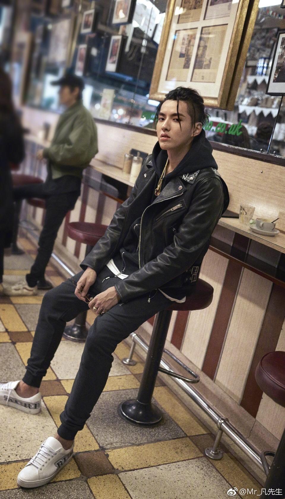 吴亦凡斗得过黄斌吗?