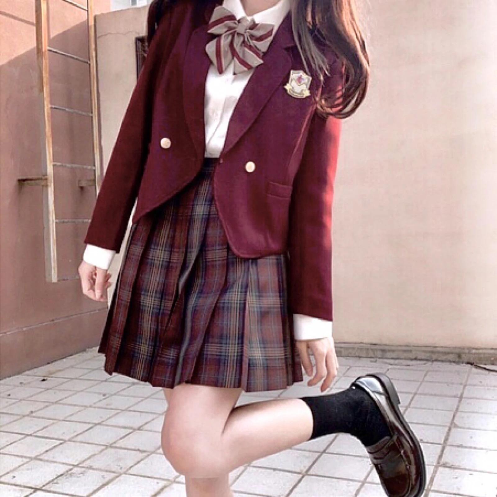 有没有那种穿jk的女头像