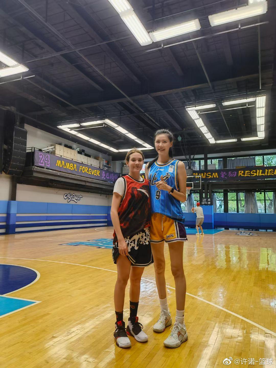 女生身高195cm是什么体验