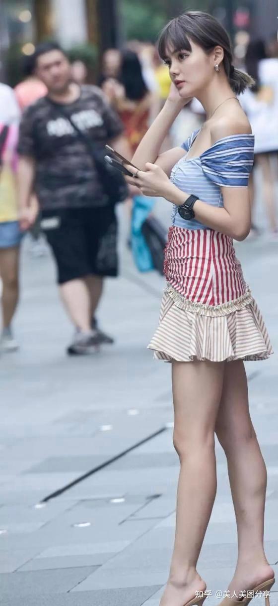 女生穿短裙如何搭配才吸睛?